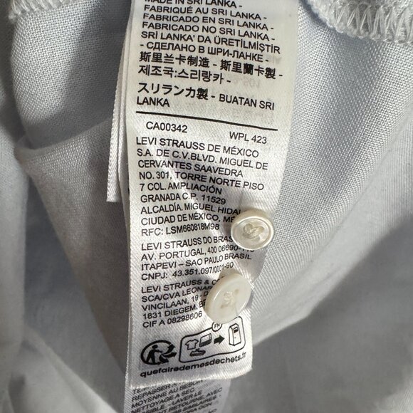Levi's Women's The Classic Shirt M Pale Blue Chambray - Picture 9 of 11